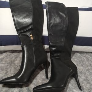 Size 8 zyb knee high boots